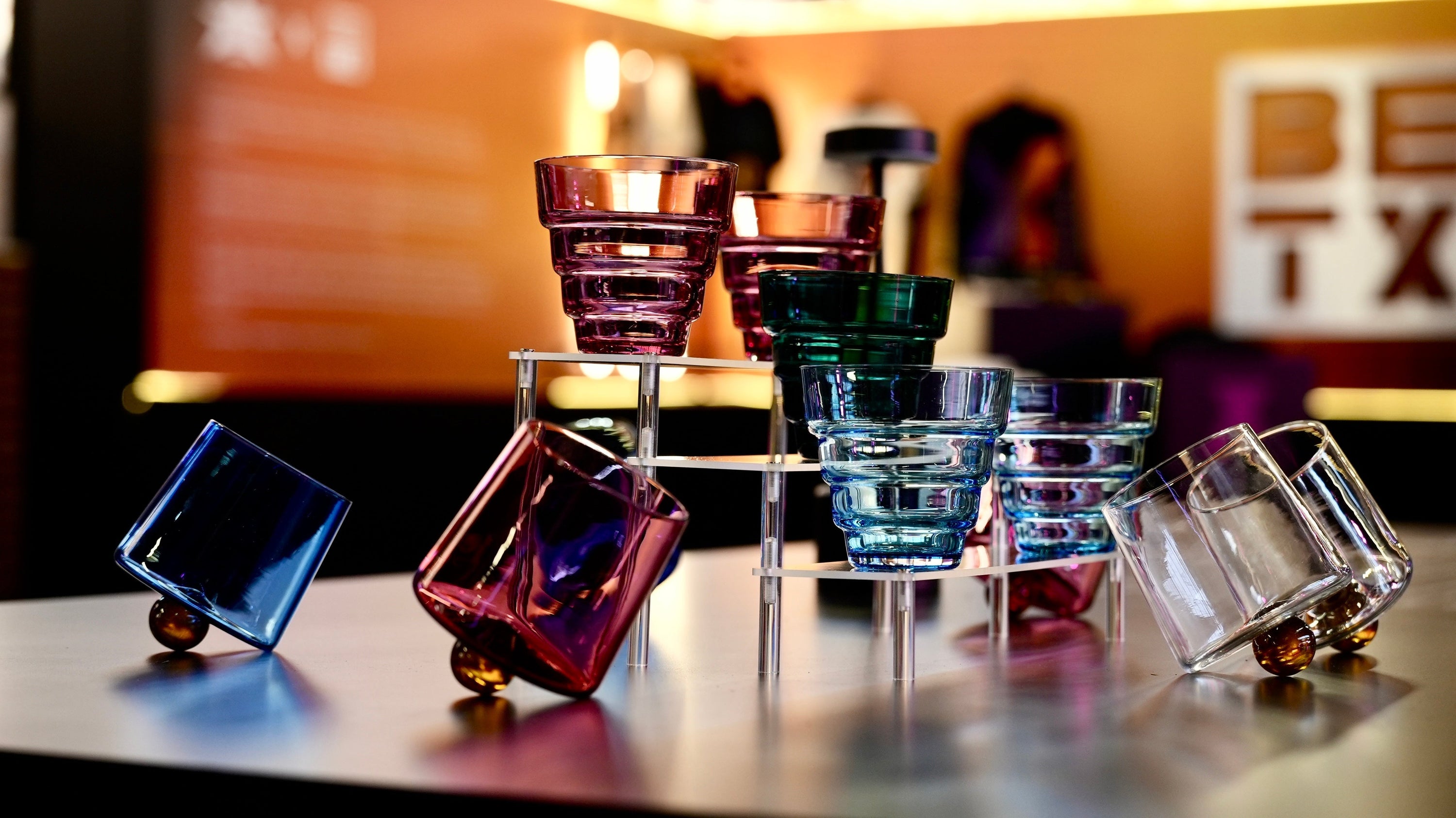 Glass in the Culture: Cedric Mitchell Design at BETX The Exchange