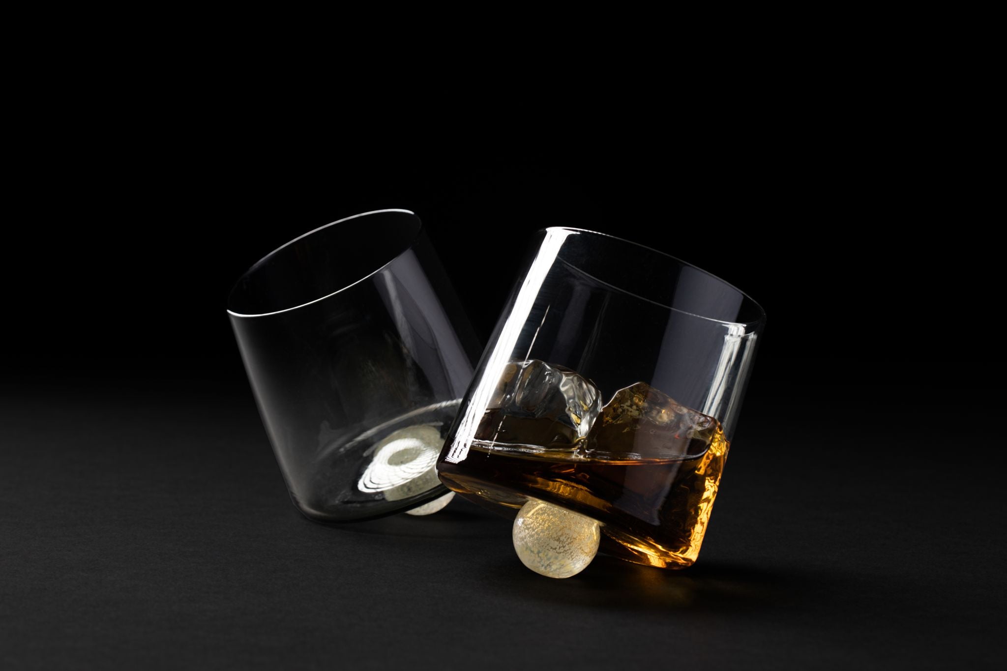 Cedric Mitchell Design Kinetic Glass - Thumbnail 2